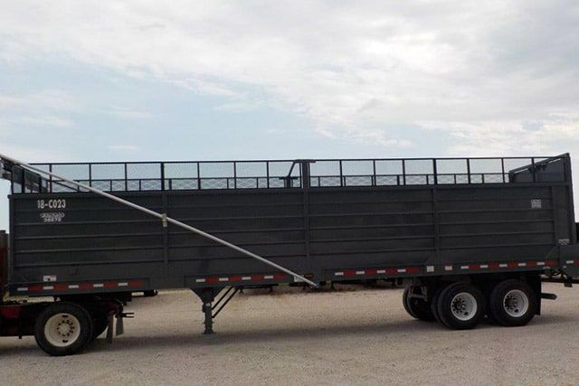 Chain floor trailer in the L5 Trailer Center yard